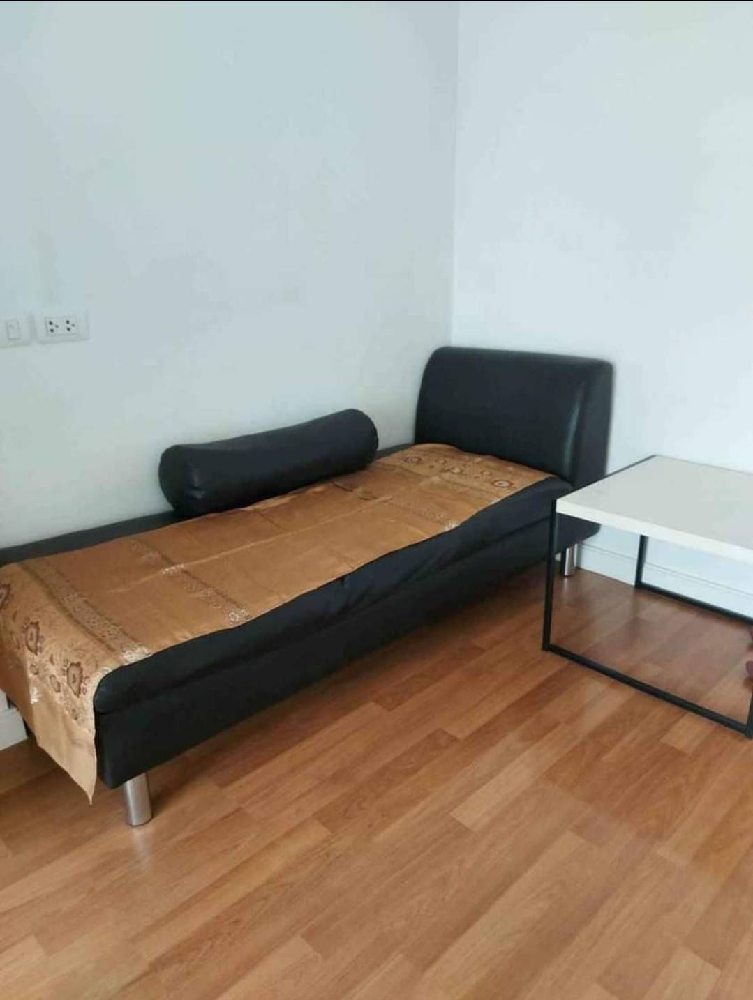 ขายคอนโด Lumpini Place Ratchayothin (ลุมพินี เพลส รัชโยธิน) 1 ห้องนอน 1 ห้องน้ำ ห้องครัว ห้องรับแขก ขนาด 28.5 ตรม ตึกบี ชั้น 20