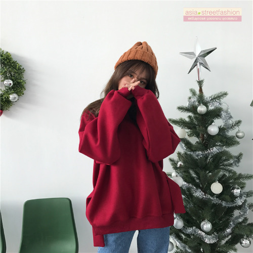 เสื้อแขนยาวแฟชั่นตัวโคล่ง สีแดงเลือดนก ผ้าสักกะหลาดเนื้อกำลังดี หวานๆ น่ารักมากค่าาา >< แดง free