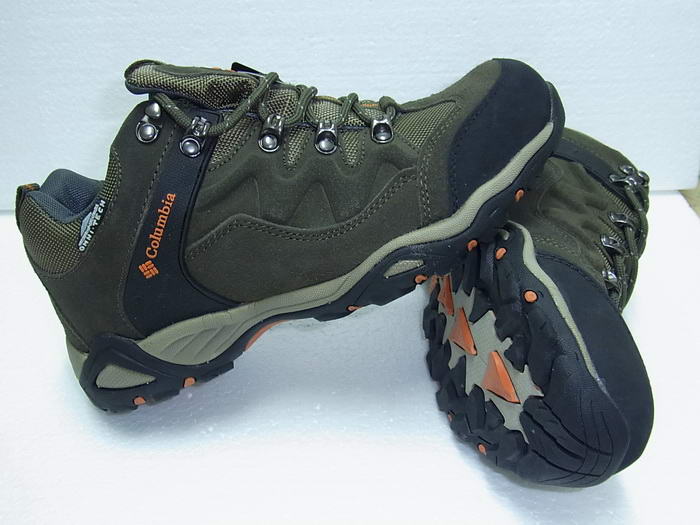 รองเท้า Columbia_(C01-เขียวขี้ม้า) 42eur/พื้นใน26ซม. ใหม่ แท้
