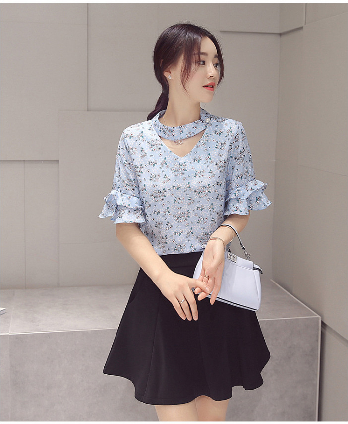 ชุดเซต 2 ชิ้น เสื้อชีฟองสีฟ้าลายน่ารักๆ + กระโปรงสั้นสีดำ แนวเกาหลีสวย น่ารัก