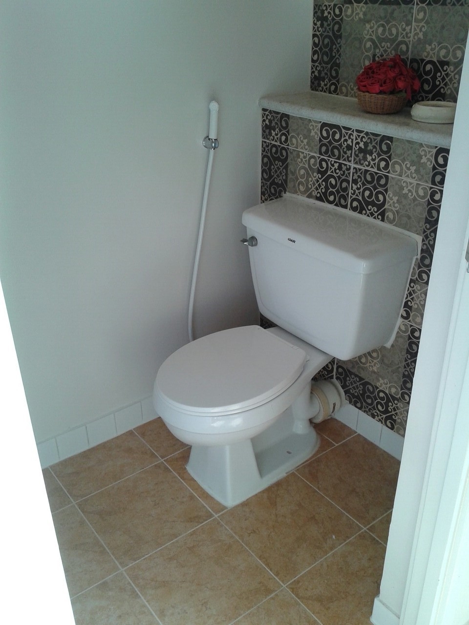 ให้เช่า คอนโด Lake View พื้นที่ 118 ตรม. 3ห้องนอน 3ห้องน้ำ วิวทะเลสาบ เมืองทองธานี ชั้น 28, 1 ห้องนั่งเล่น 1 ห้องครัว 2ระเบียง