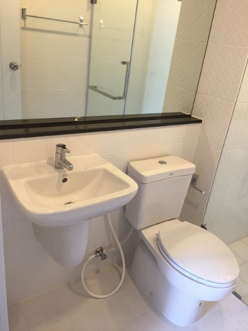 ให้เช่า คอนโด เดอะ ทรี อินเตอร์เชนจ์ the tree interchange ตึก A ชั้น 19 ทิศเหนือ ขนาด 30 ตร.ม. เฟอร์นิเจอร์+เครื่องใช้ไฟฟ้าครบ ราคา 10000 บาทต่อเดือน