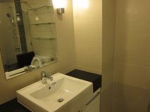 คอนโด Supalai Premier Asoke (ถนน เพชรบุรี)ให้เช่า ราคา 22,000 / ต่อเดือน ใหม่เอี่ยมพร้อมเข้าอยู่ ห้องสตูดิโอ และมีห้องครัวแยก ขนาด 39 ตร.ม.