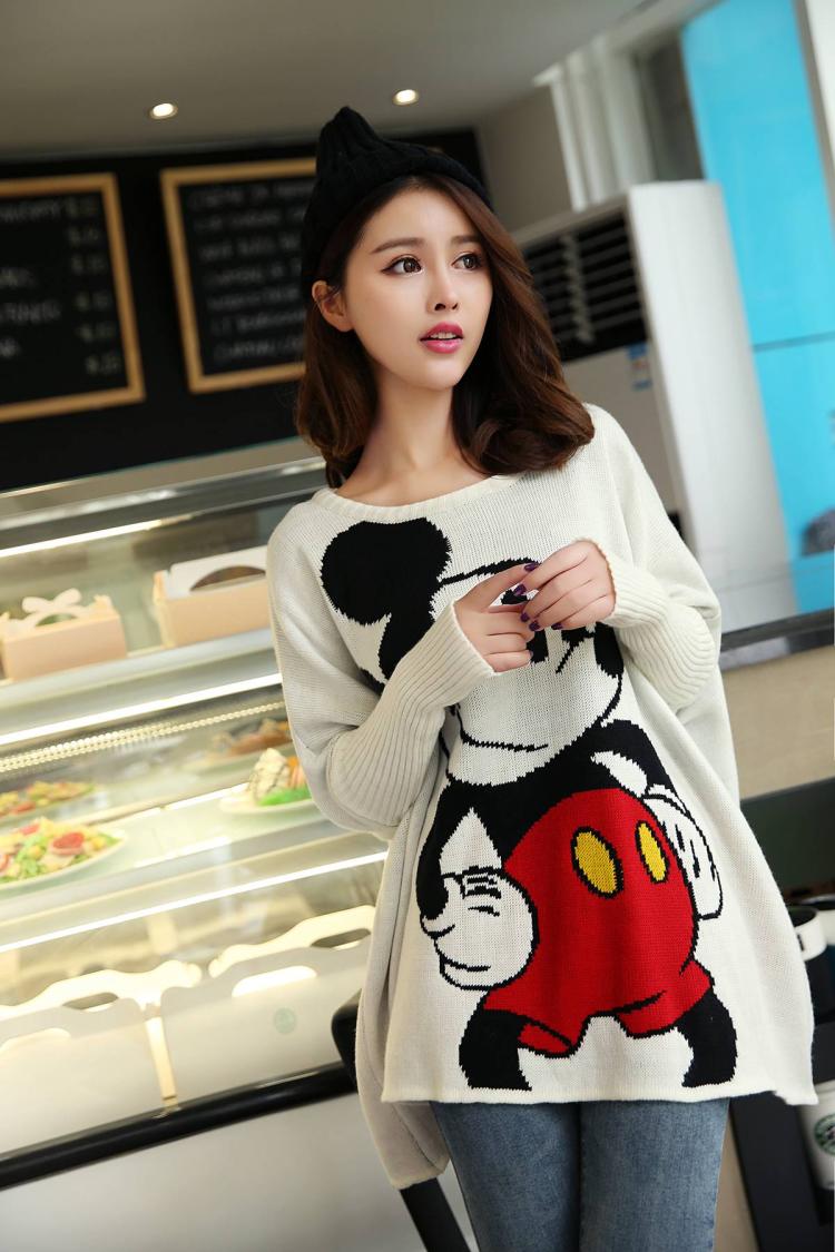 fashion เสื้อกันหนาวไหมพรมแฟชั่น ลายการ์ตูน มิกกี้เม้าส์ สีขาว น่ารักๆ ใส่เที่ยว
