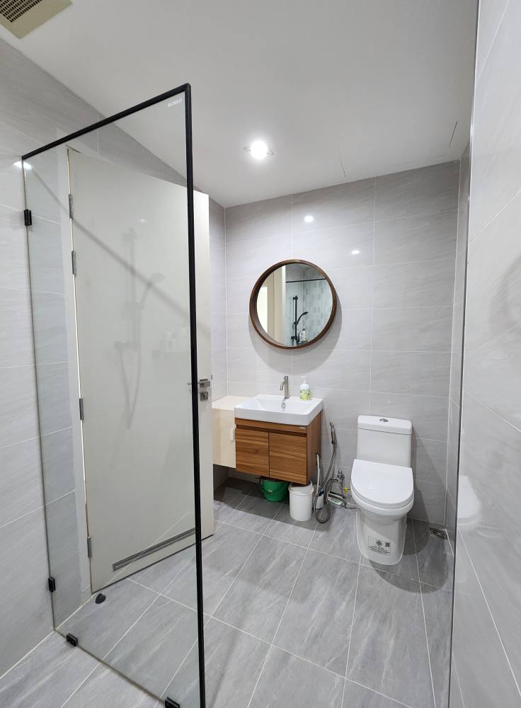 ให้เช่าคอนโด เดอะรูม สาทร–ตากสิน / For Rent The Room Sathorn–Taksin (English below)