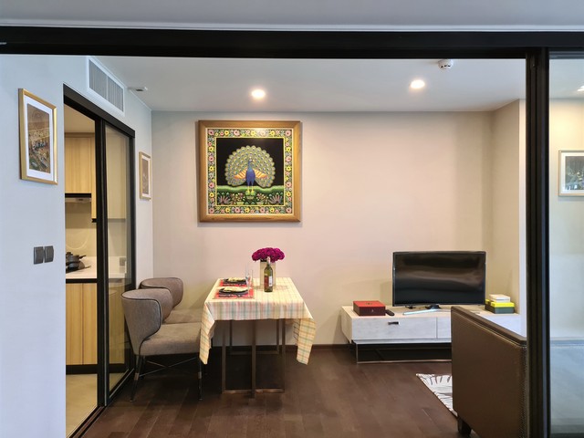 ขาย / เช่าคอนโด Na Vara Residence (ณ วรา เรสซิเดนซ์) หลังสวน(Freehold) ชั้นเพนท์เฮ้าส์ พร้อมเฟอร์นิเจอร์พรีเมียมครบชุด