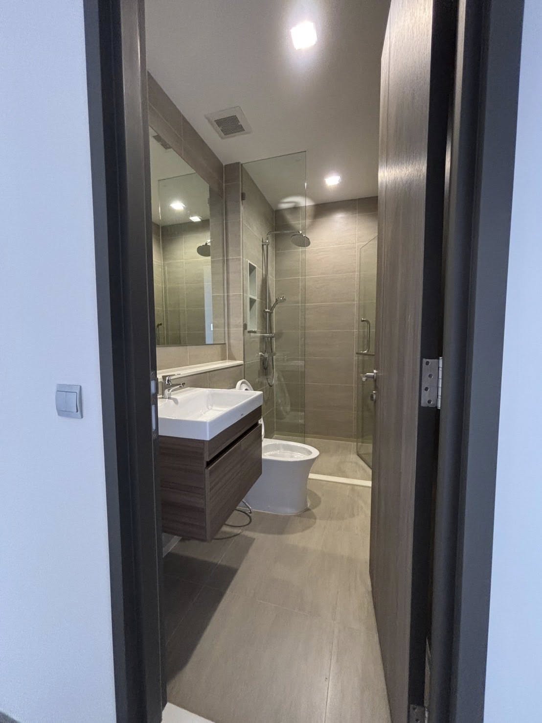 🌟 ให้เช่าคอนโด Rhythm Charoenkrung Pavillion ริธึ่ม เจริญกรุง พาวิลเลี่ยน วิวเมืองโล่งไม่มีตึกสูงบัง เห็นโค้งแม่น้ำ และสะพานพระราม 9