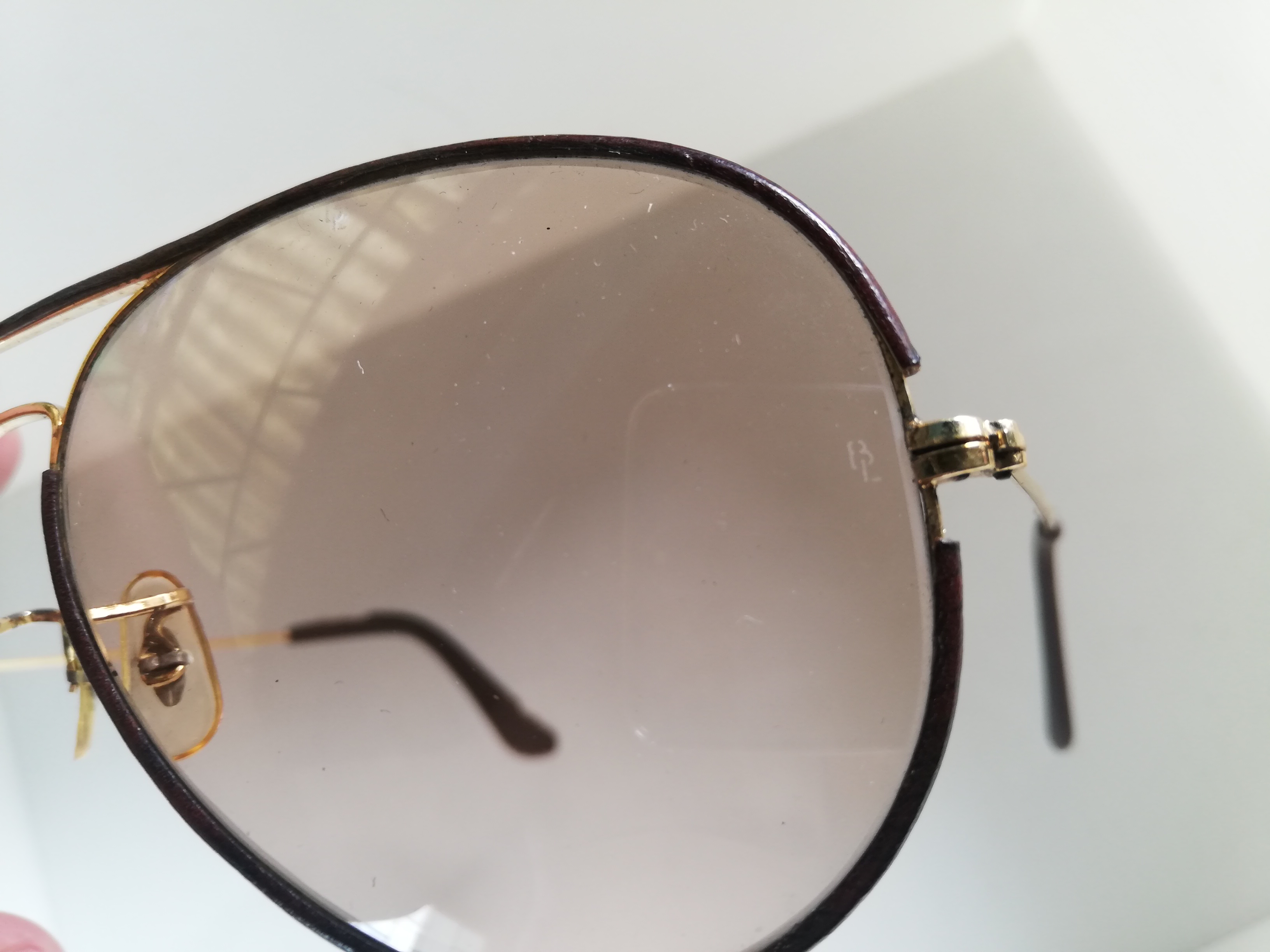 แว่นตา RayBan หุ้มหนัง เลนส์ออโต้ มือสอง สภาพสวยแท้ Made in USA