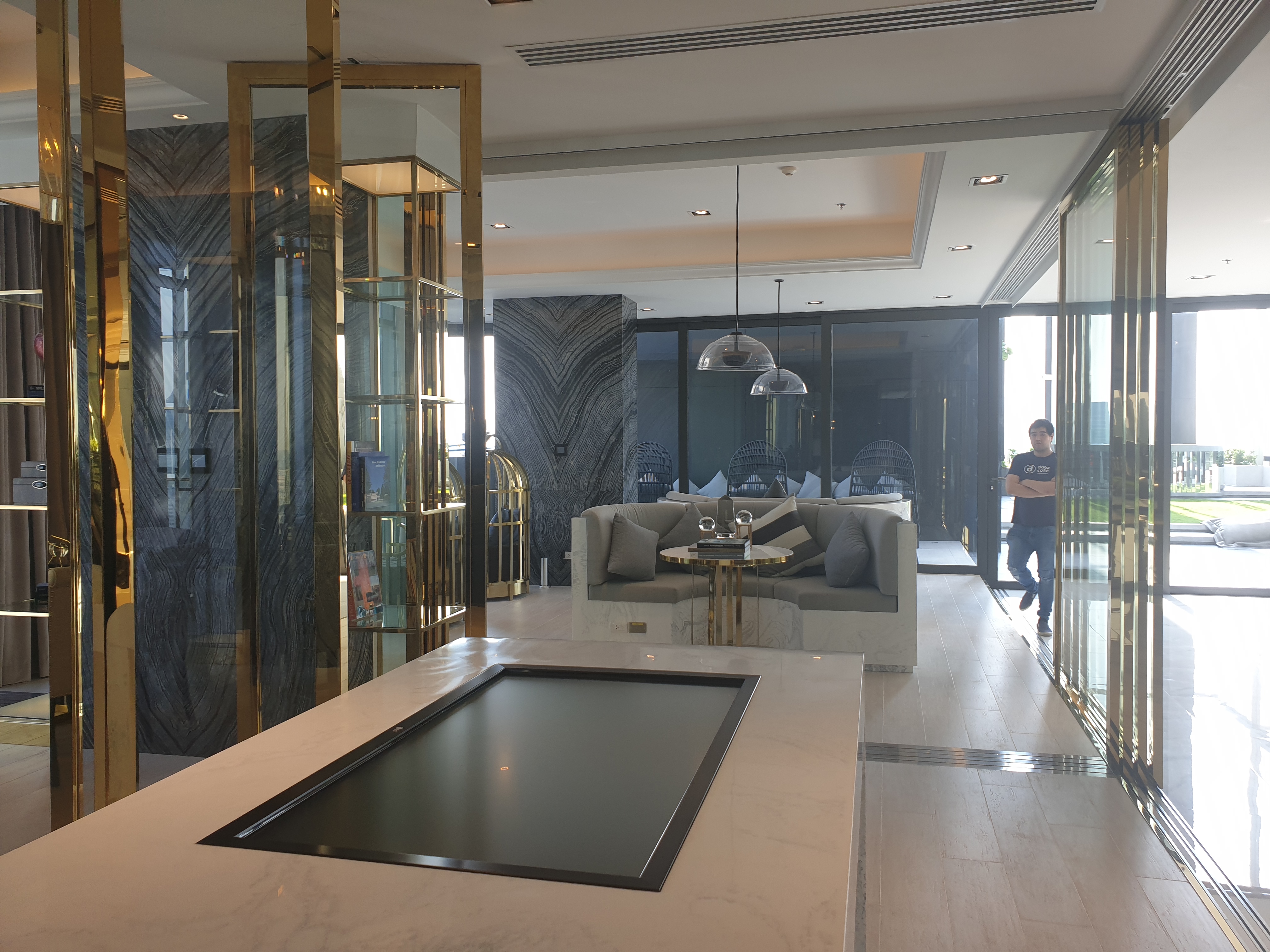 🏢✨ ให้เช่า คอนโด Life One Wireless (ไลฟ์ วัน ไวร์เลส – เพลินจิต) ห้อง Studio พร้อมอยู่ ทำเลทอง ใจกลางสุขุมวิท เพลินจิต 🏙️