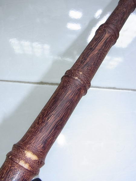 ไม้มงคลหายาก... ไม้ตะพด(ไม้แก่นมะขาม) กลึงลายไผ่9ปล้อง(เลขมงคล) ลายสวย ยาว95ซม... หัวกลึงหัวขุนทองเหลืองแท้