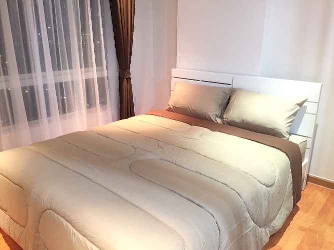 ให้เช่าคอนโด The President Sathorn-Ratchaphruek เช่า เดือนละ 13,000-15,000 บาท ตั้งอยู่บนหัวมุม