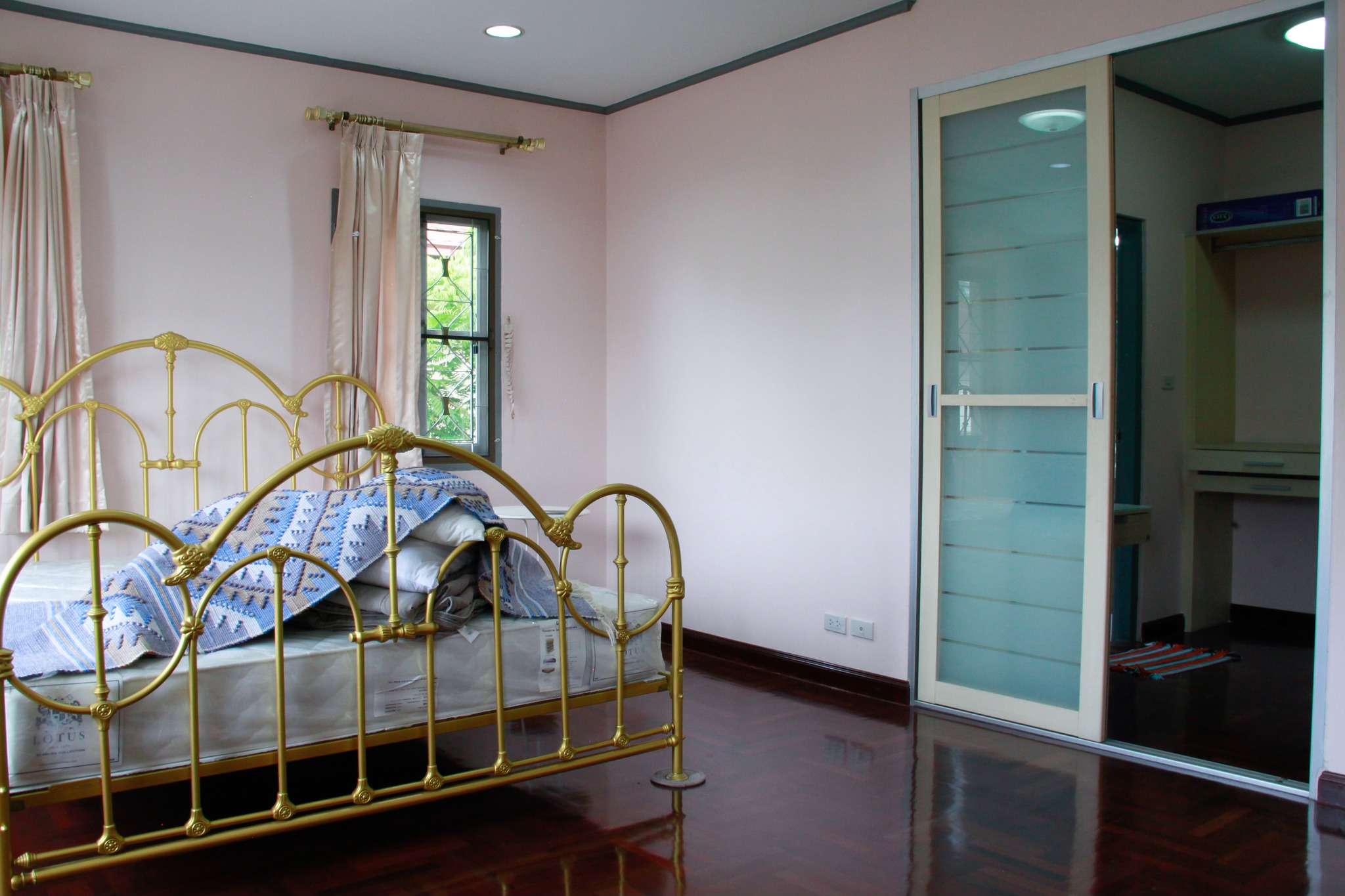 ให้เช่าบ้านเดี่ยว 2 ชั้น โครงการมัณฑนา พระยาสุเรนทร์ 26 (Manthana Phraya Suren 26) 📍 ใกล้ MRT บางชัน | รามอินทรา 109 | พระยาสุเรนทร์ 26