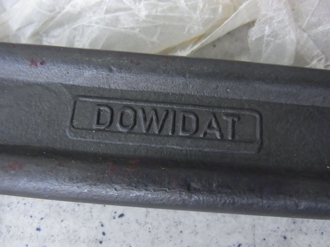 ประแจเลื่อน DOWIDAT 10นิ้ว MADE IN GERMANY มาพร้อมซองเดิม ที่ซองพิมพ์ W.-Germany , ใต้ตัวพิพม์สีขาว มีตัวนูน GERMANY ใหม่เก่าเก็บ