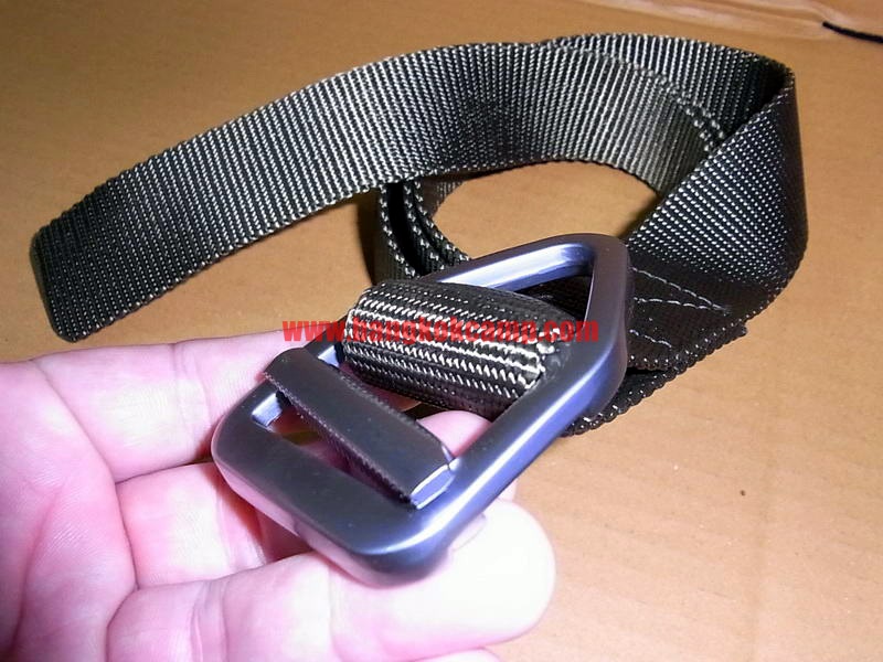 เข็มขัด หัวโลหะขาว สีเขียวทหาร