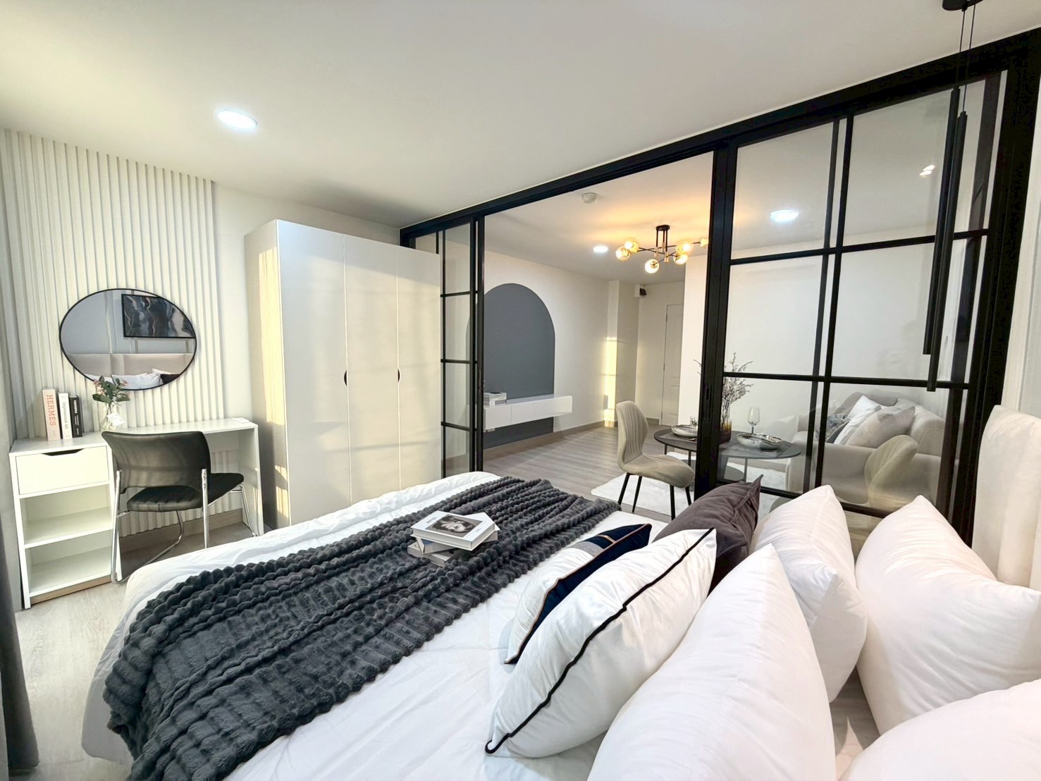 ขายคอนโด รีเจ้นท์โฮม 5 รัชดา 19 / For Sale Regent Home 5 Ratchada 19 (English below)