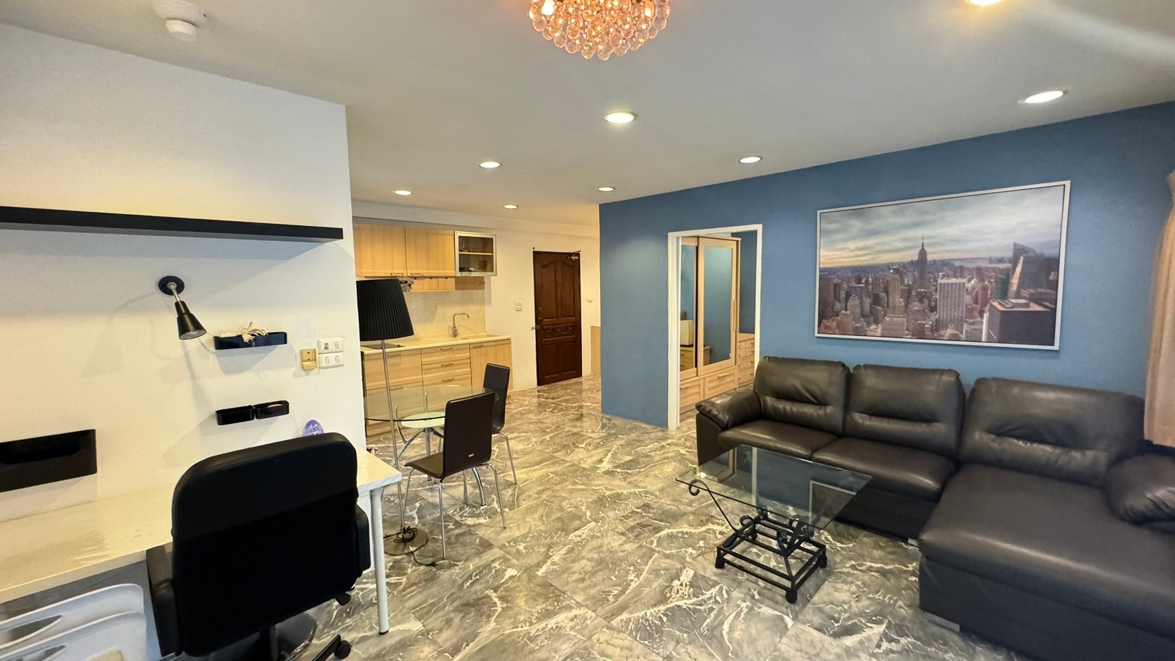 คอนโด Saranjai Mansion (สราญใจ แมนชั่น) 1 ห้องนอน 1 ห้องน้ำ ขนาด 62 ตรม. ชั้น 19 ทิศเหนือ วิว สระว่ายน้ำ