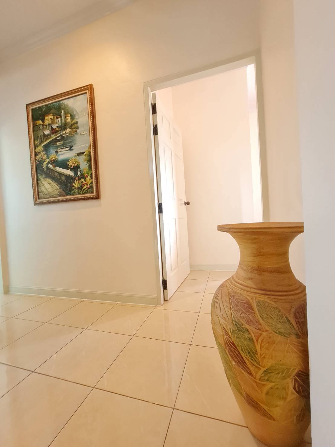 🏡 ขายบ้านเดี่ยวหลังใหญ่ วิวภูเขาล้อมรอบ หมู่บ้านพบโชคการ์เด้นฮิล (Phobchok Garden Hill) บางเสร่ – สัตหีบ