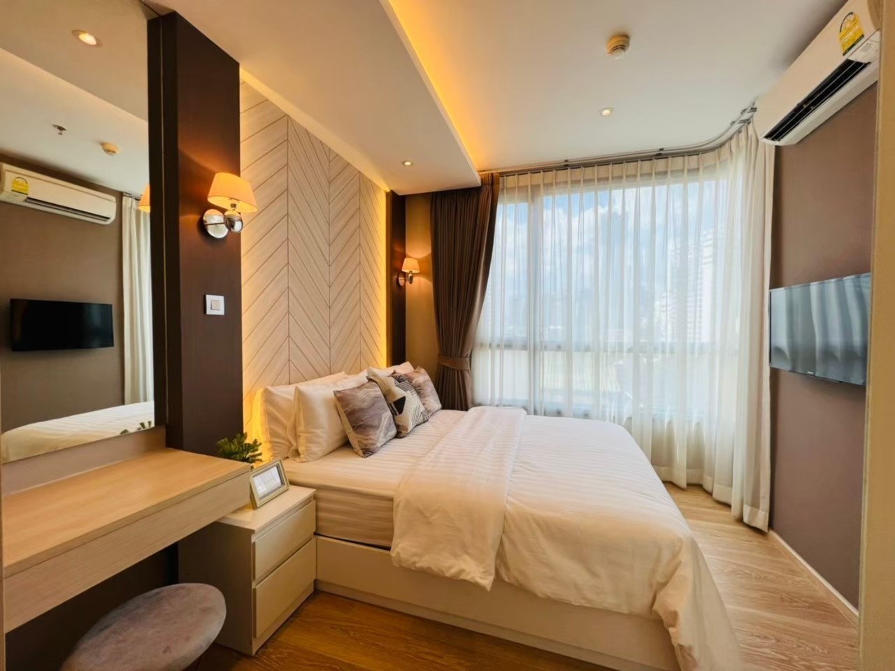 ขาย / เช่า คอนโด H Sukhumvit 43 (เอช สุขุมวิท 43) ห้อง 99/53 แบบห้อง 1 ห้องนอน 1 ห้องน้ำ ชั้น 8 ขนาด 40.91 ตรม