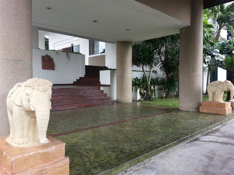 ให้เช่าคอนโดตากอากาศ Rama Harbour View Condo (รามาฮาร์เบอร์วิว คอนโดมิเนียม) 2 ห้องนอน 2 ห้องน้ำ ขนาด 125 ตรม