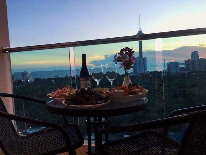 ขายขาดทุนคอนโดวิวทะเลโครงการ Grande Caribbean Condo Resort Pattaya คอนโด แกรนด์ แคริบเบียน รีสอร์ท พัทยาใต้ 1 ห้องนอน 1 ห้องน้ำ 1 ห้องรับแขก ขนาด 36.57 ตรม