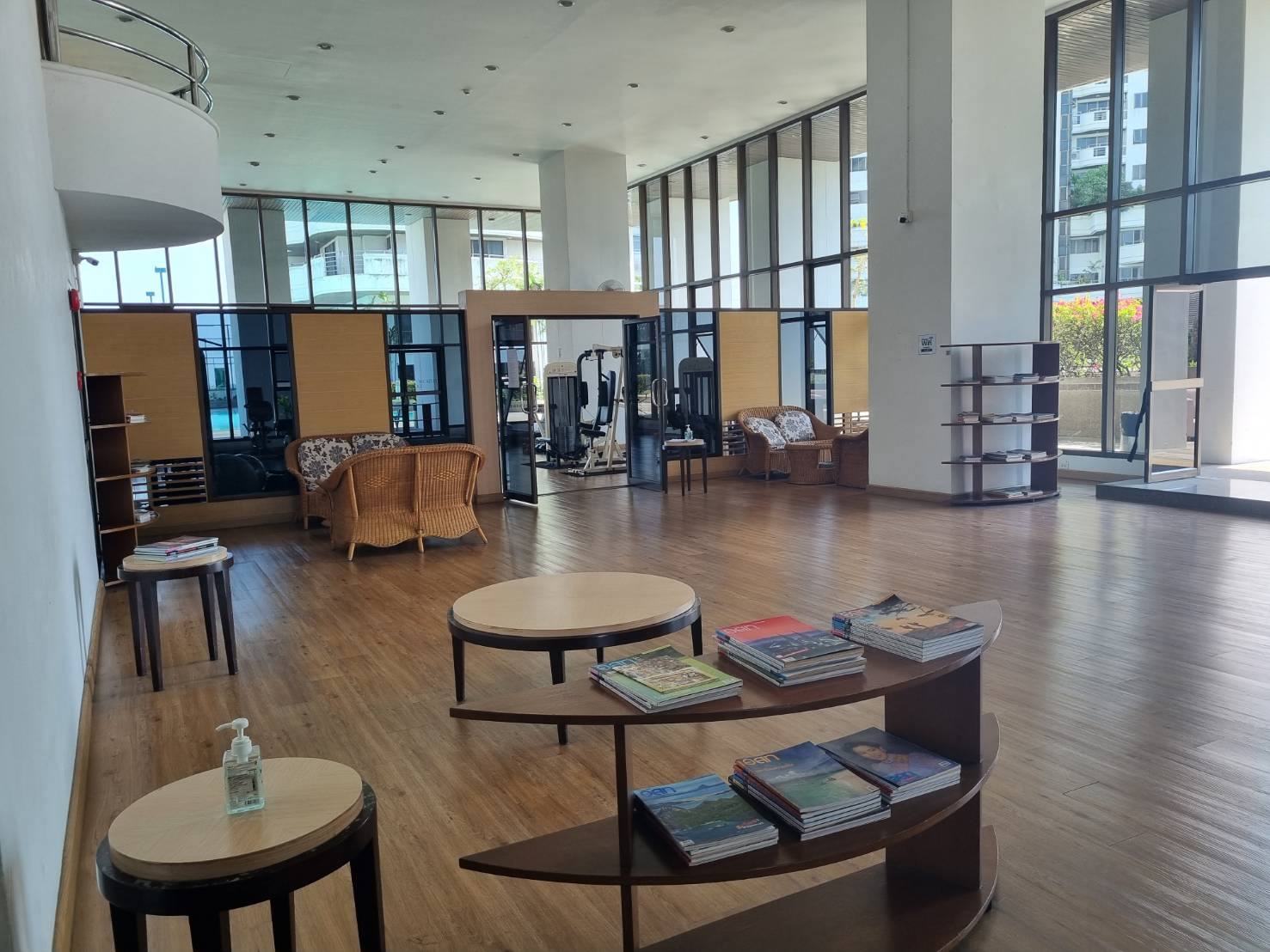 🏡 ขายคอนโด ฟลอร่าวิลล์ 2 พัฒนาการ 51 / For Sale Condo Floraville 2 Pattanakarn 51