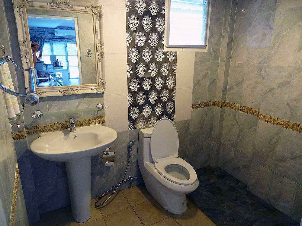 ขาย / ให้เช่า Brookside Valley 6000/ ต่อคืน ขาย 4.6 ล้าน บ้านเดี่ยว 2 ชั้น เนื้อที่ 220 ตรว. 2 ห้องนอน 2 ห้องน้ำ