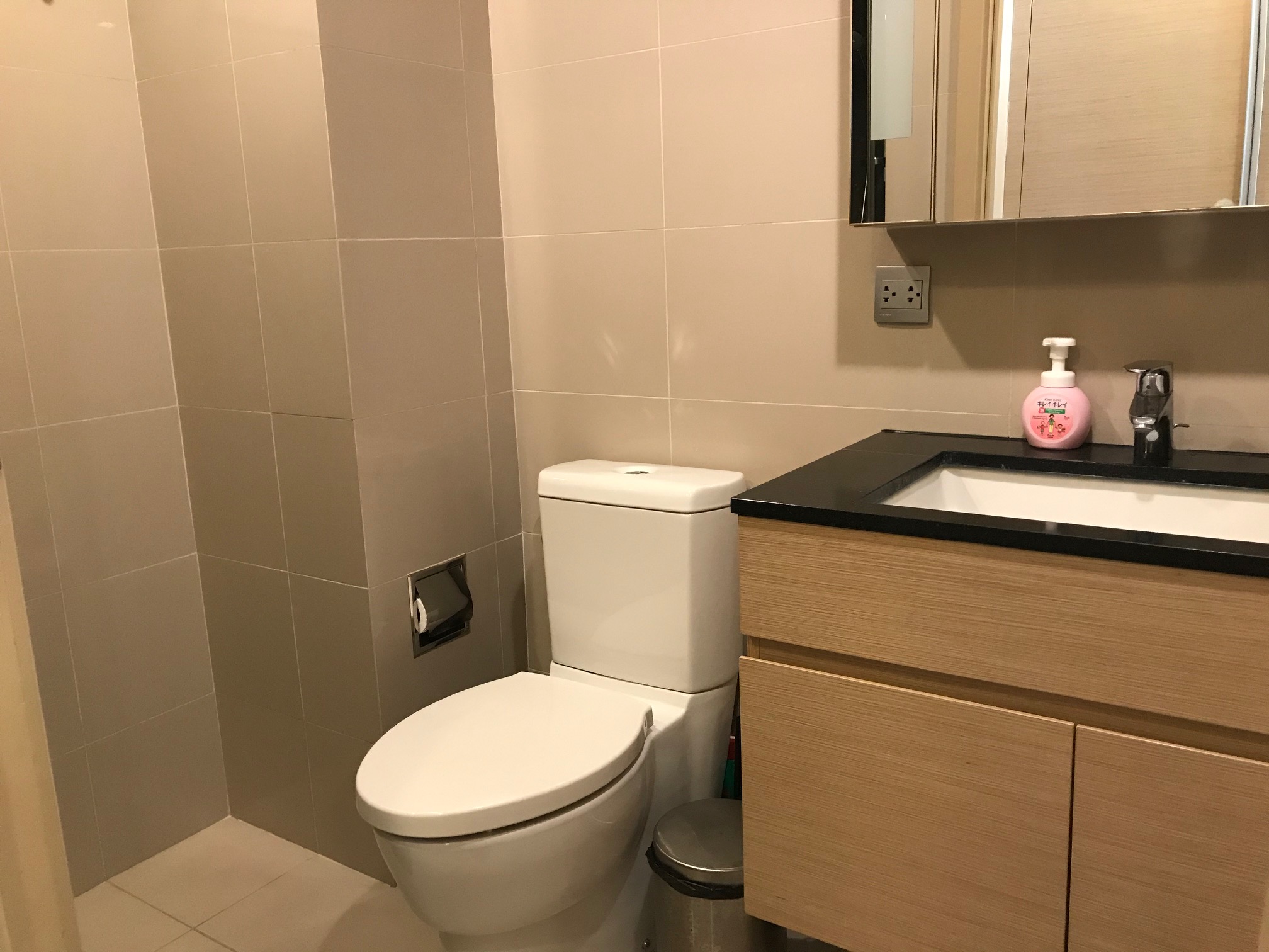 ขายคอนโด Via Botani (เวีย โบทานี)1 ห้องนอน 1ห้องน้ำ (ไม่มีอ่าง)ชั้น 4 ขนาด 35 ตรม ห้องแต่งครบ