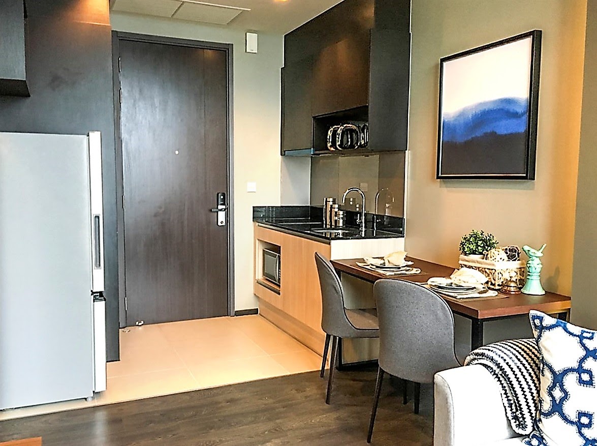 ให้เช่าคอนโด Edge Sukhumvit 23 (เอดจ์ สุขุมวิท 23) 1 ห้องนอน 1 ห้องน้ำ ขนาด 33 ตรม.