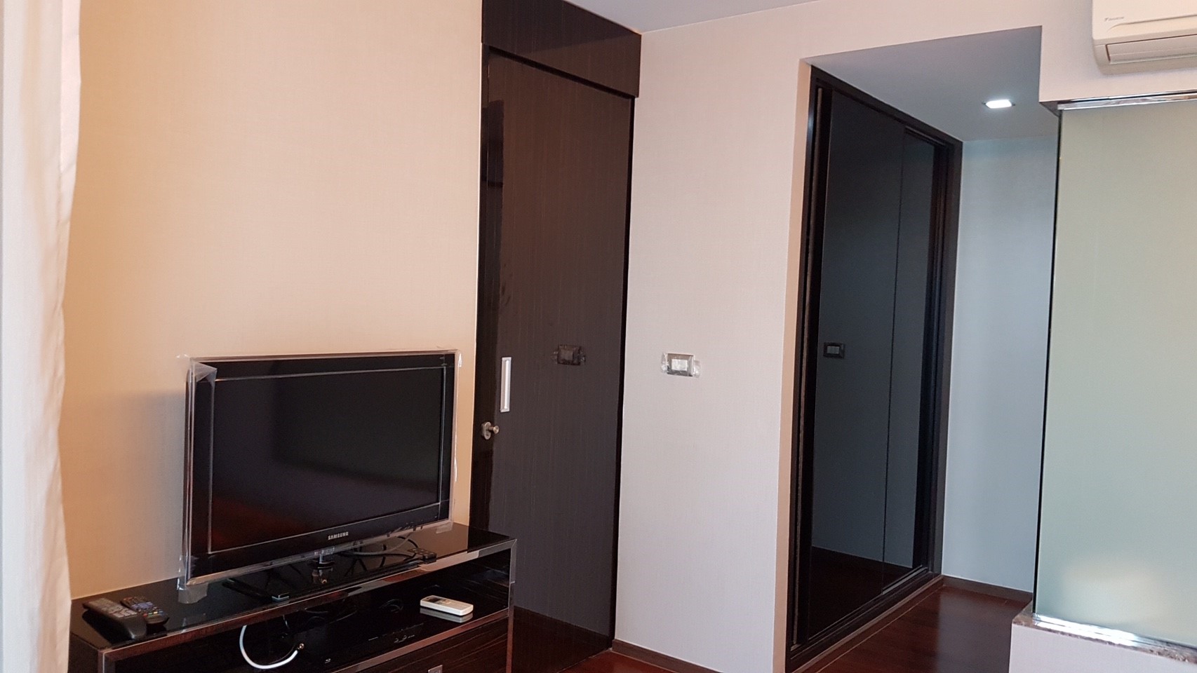 ให้เช่าคอนโด The address sukhumvit 61 ดิ แอดเดรส สุขุมวิท 61 1 ห้องนอน 1 ห้องนั่งเล่น