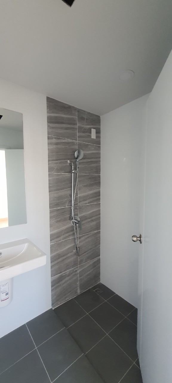 ขายด่วน ซื้อบ้านมีเงินทอน 800,000 บาท ทาวน์เฮ้าส์ไซส์ใหญ่ 2 ชั้น บ้านใหม่มือ 1 หน้ากว้าง 5.7 เมตร พื้นที่ 21 ตร.วา