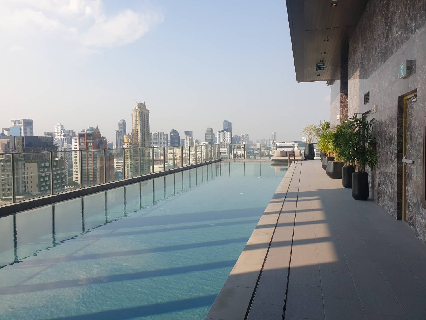 ให้เช่าคอนโดหรูย่านพร้อมพงษ์ ห้องใหม่ เพิ่งแต่งเสร็จ Noble Around 33 (โนเบิล อราวน์ เทอร์ตี้ทรี)