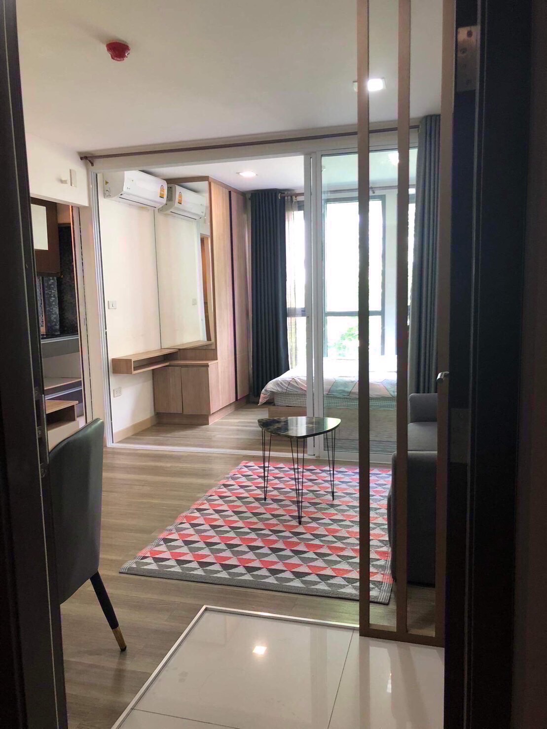 ขายด่วนต่ำกว่าราคาประเมิน (ลดอีก 400,000 บาท จากราคาขาย 2.39 ล้าน เหลือ 1.99 ล้านบาท) คอนโด Moniiq Sukhumvit 64 (โมนีค สุขุมวิท 64)