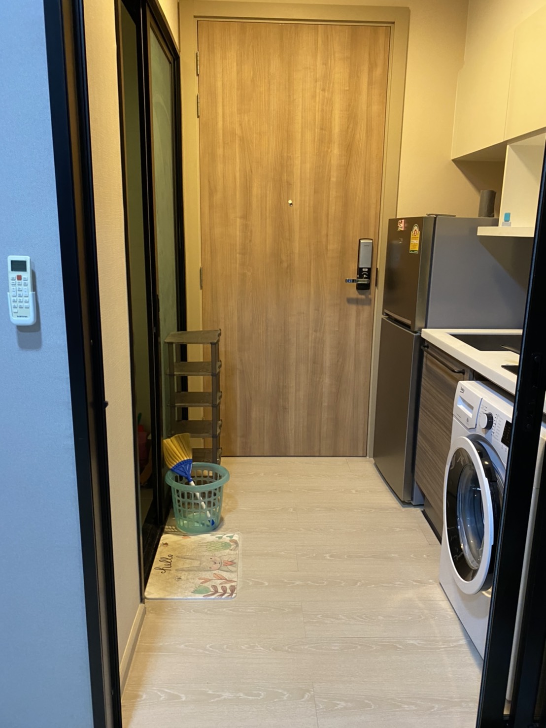 ให้เช่าคอนโด Condolette Midst Rama 9 (คอนโดเลต มิสท์ พระราม 9) ห้องสตูดิโอ 1 ห้องน้ำ ขนาด 23 ตรม ชั้น 14 ทิศตะวันออกไม่ร้อน ไม่มีตึกบัง วิวดีมาก ราคาเช่า 14,000 บาท