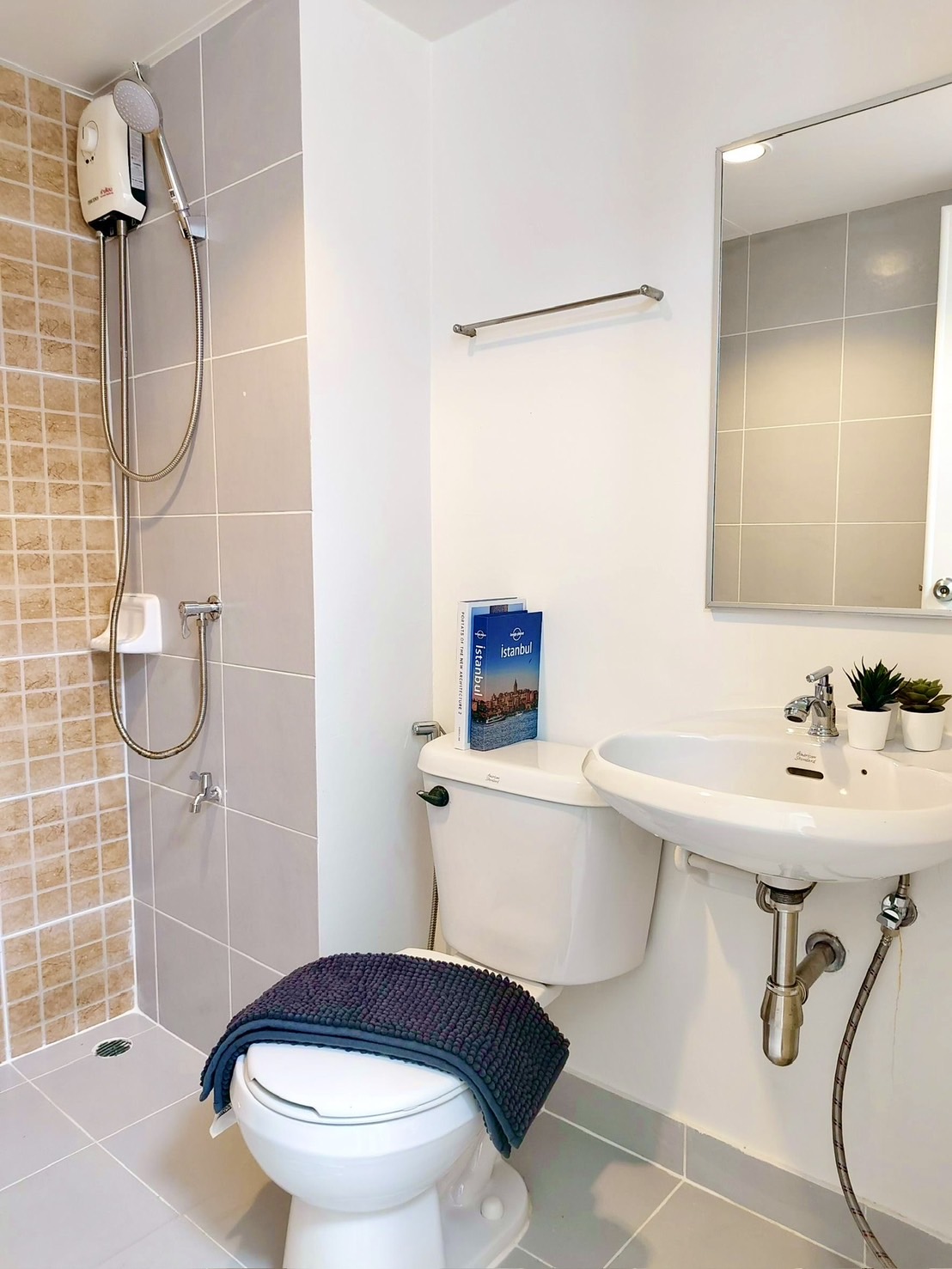 ให้เช่าคอนโด ลุมพินี มิกซ์ เทพารักษ์ – ศรีนครินทร์ (Lumpini Mixx Thepharak-Srinakarin)