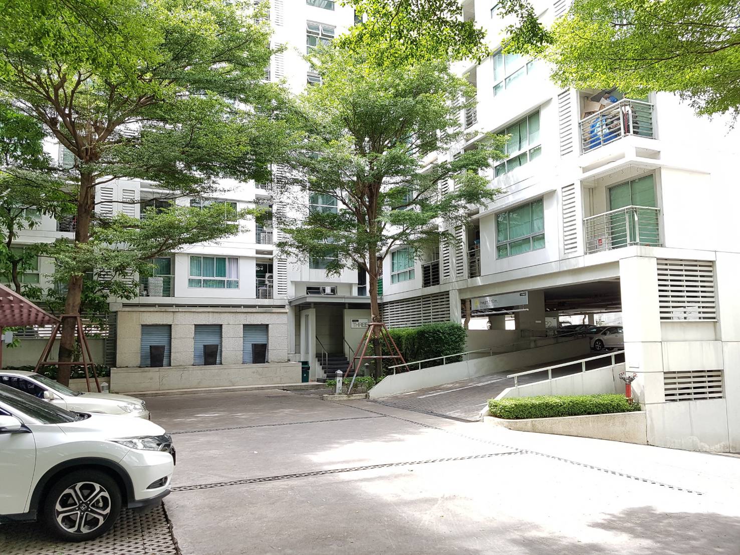 ขายคอนโดThe Room Sukhumvit 79 (เดอะ รูม สุขุมวิท 79) 2 ห้องนอน 1 ห้องน้ำ 1 ห้องนั่งเล่น ระเบียงสองฝั่ง