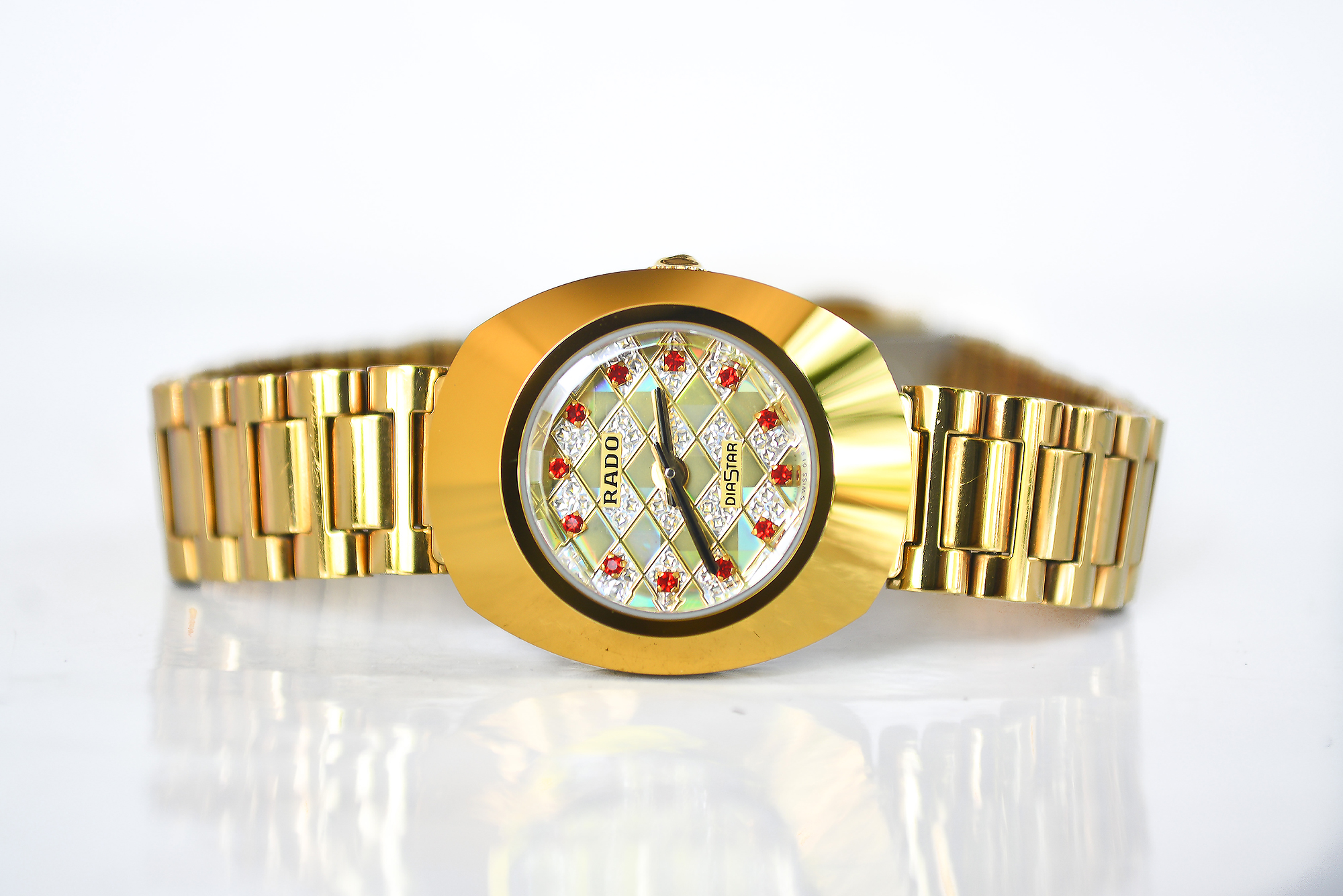Rado Diastar lady quartz หน้าพลอยแดง (Sold)