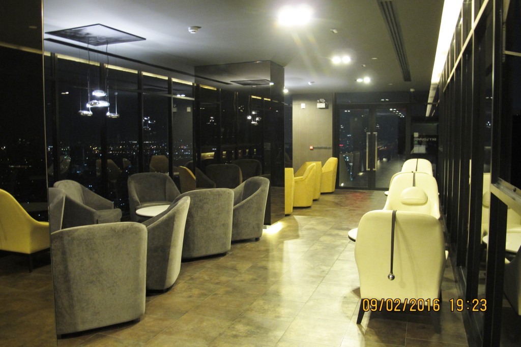 ให้เช่าคอนโดเดอะ ทรี อินเตอร์เชนจ์ (The Tree Interchange) 1 ห้องนอน ขนาด 36 ตร.ม. ชั้น 18 ทิศใต้ วิวแม่น้ำ