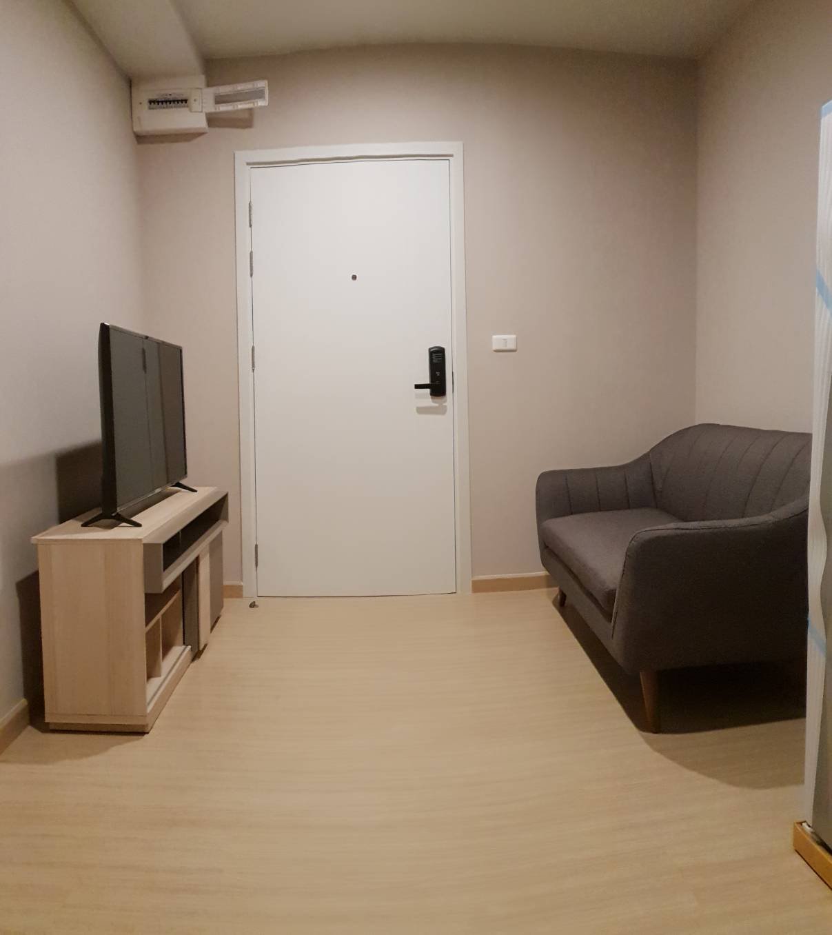 ให้เช่าคอนโด The Tree Onnut Station (เดอะทรี อ่อนนุช สเตชั่น สุขุมวิท 54 ) 1 ห้องนอน 1 ห้องน้ำ