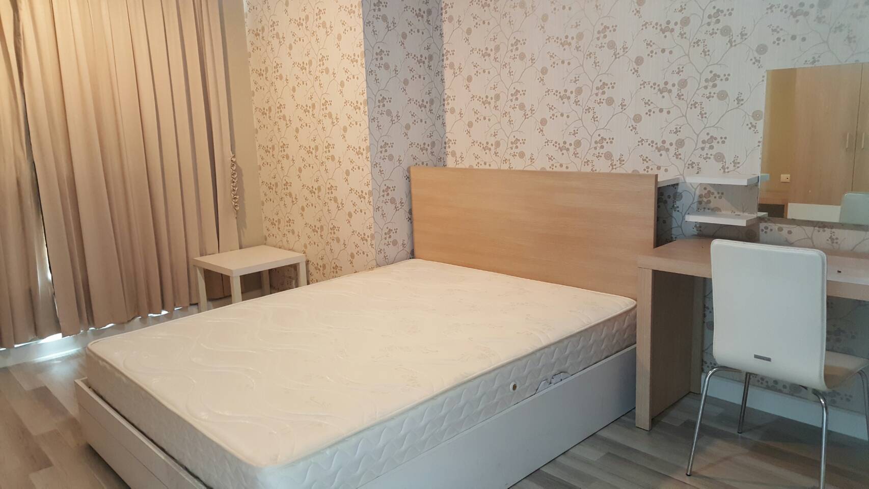 ให้เช่า คอนโด Life @รัชดา-สุทธิสาร Life @ Ratchada - Suthisan 1 ห้องนอน 1 ห้องน้ำ ขนาด 43 ตรม. ห้องมุม