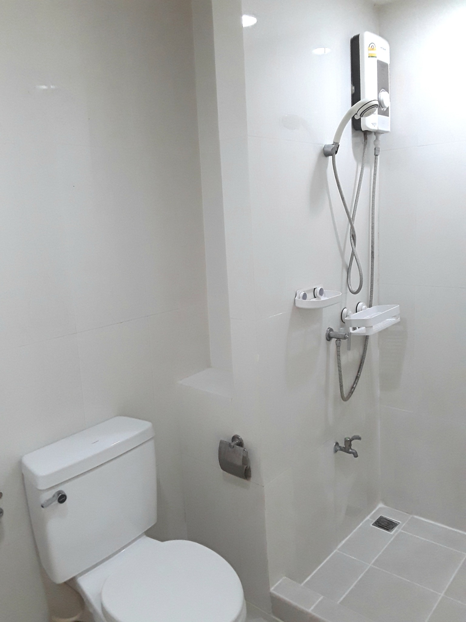 ให้เช่า iCondo Serithai Green Space (ไอคอนโด เสรีไทย กรีนสเปซ) ตั้งอยู่หน้าถนนเสรีไทย ระหว่างเสรีไทย43-45 ห้องทำใหม่เอี่ยม สวยจนหลงรัก