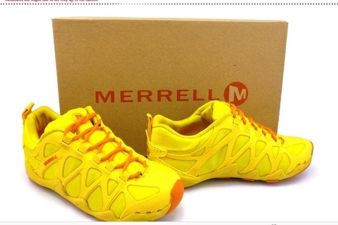 รองเท้าเดินป่า outdoor.. Merrell ..สีเหลือง. ใหม่ แท้... Size37-39eur (ไซร์ผู้หญิง)