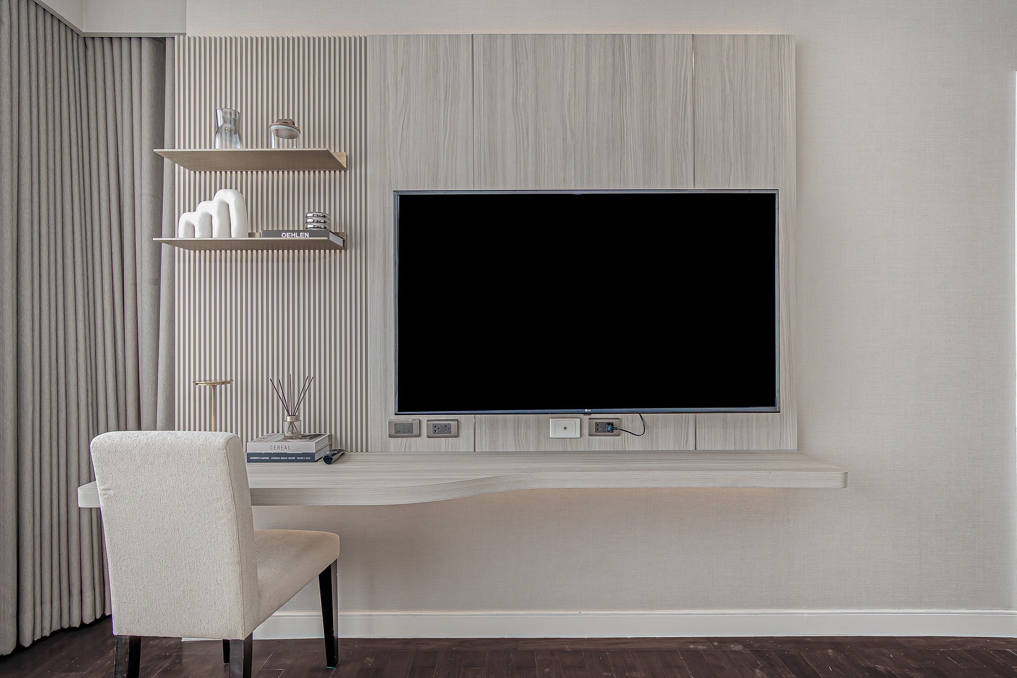 ขาย/ให้เช่าคอนโด Hampton Thonglor 10 (แฮมป์ตัน ทองหล่อ 10) Rare Large 3 ห้องนอน 3 ห้องน้ำ 1 ห้องแม่บ้าน