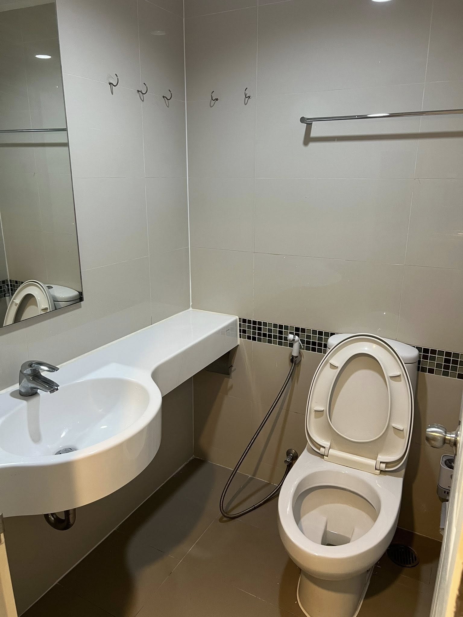 ให้เช่าคอนโด Lumpini Riverside Rama 3 วิวแม่น้ำเจ้าพระยา อากาศดีมาก เดินเล่นริมแม่น้ำได้ทุกวัน!