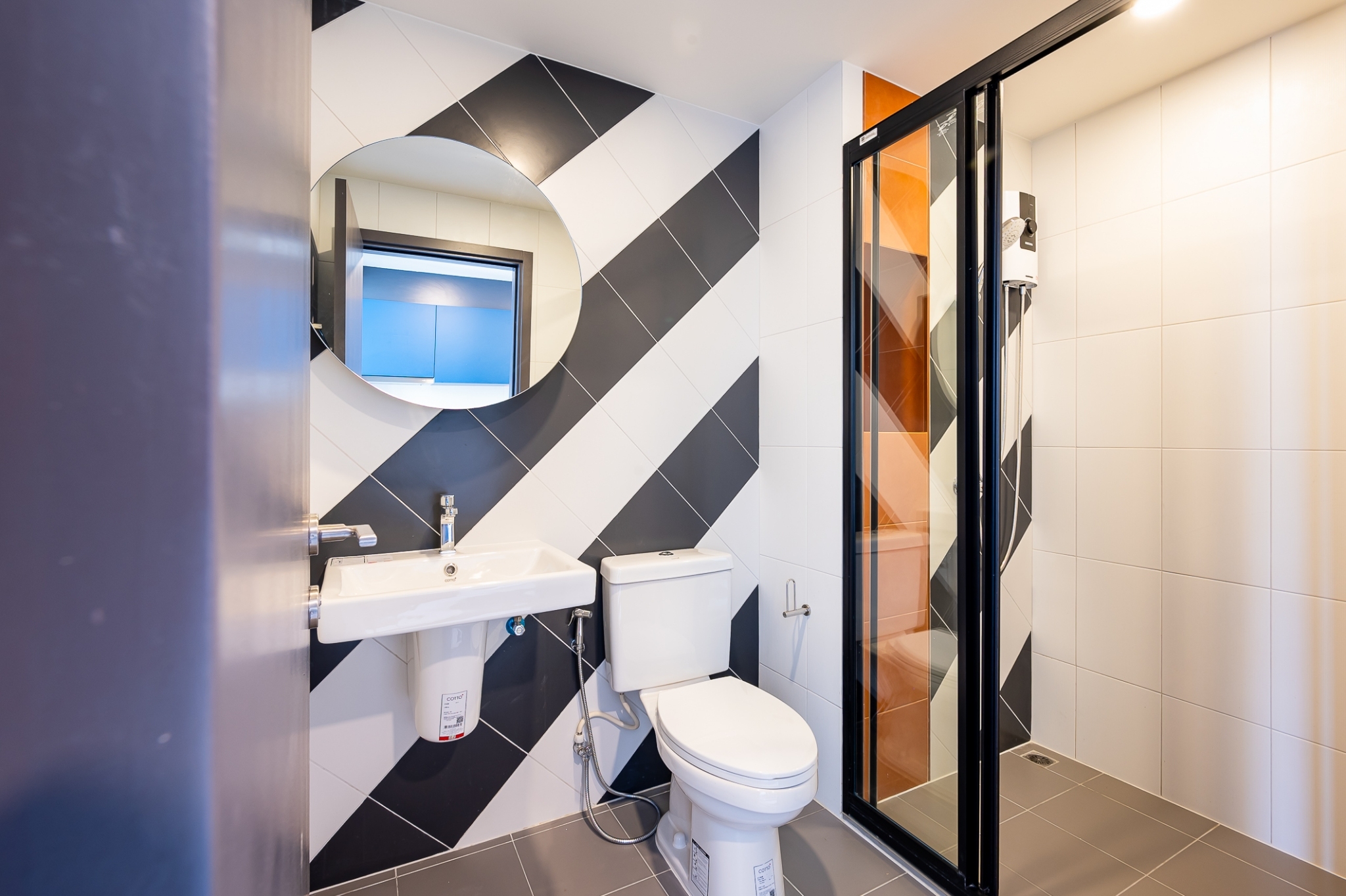 ให้เช่าคอนโด THE BASE SAPHANMAI (เดอะ เบส สะพานใหม่)