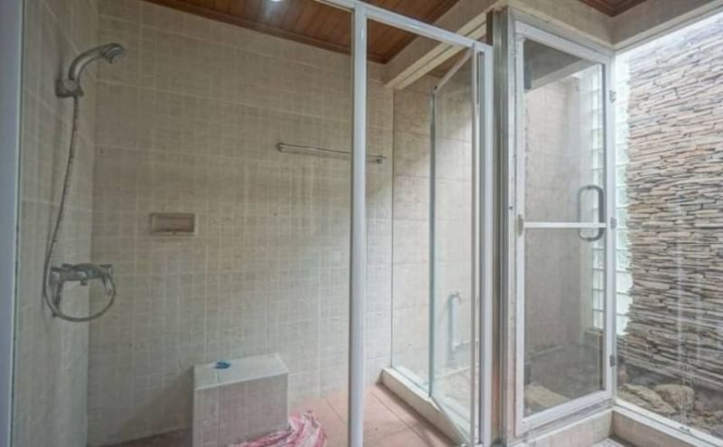 ขาย / ให้เช่าบ้านเดี่ยว 2 ชั้น ติดถนนพุทธมณฑล สาย 1 หมู่บ้านมหาดไทย 1 ขนาด 101 ตรว 4 ห้องนอน 5 ห้องน้ำ