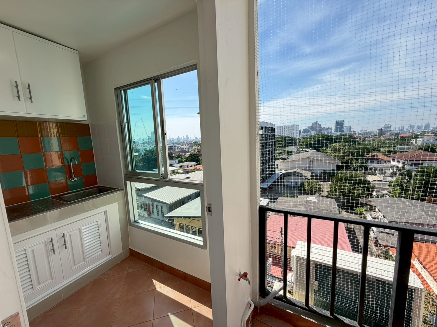 ขายคอนโด รีเจ้นท์โฮม 5 รัชดา 19 / For Sale Regent Home 5 Ratchada 19 (English below)