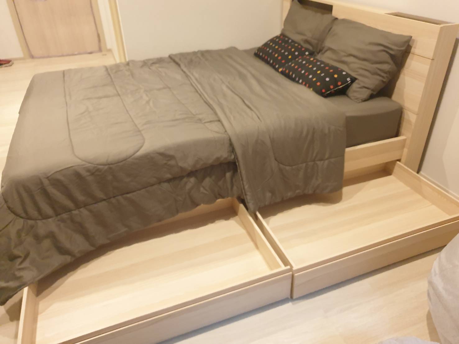 ให้เช่าคอนโด Life One Wireless (ไลฟ์ วัน ไวร์เลส) (เพลินจิต) ห้อง Studio 1 ห้องน้ำ ขนาด 24 ตรม. ห้อง 1135 ชั้น 35