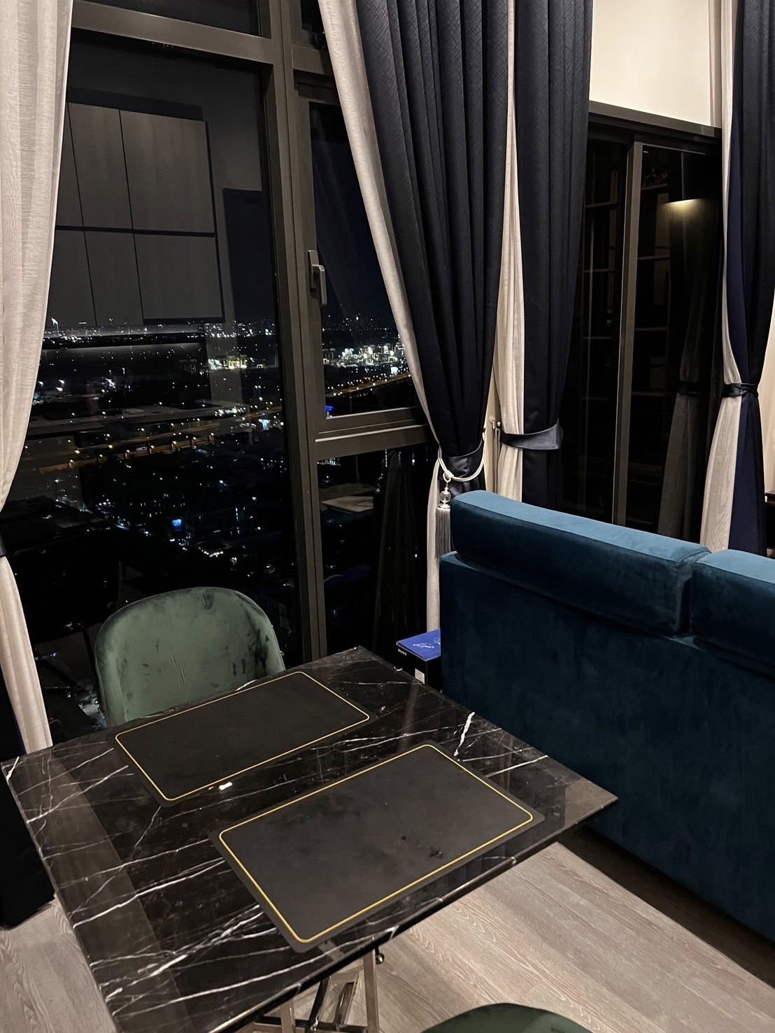 ให้เช่า คอนโด The Line Sukhumvit 101 ทำเลทอง ใกล้ BTS ปุณณวิถี เพียง 250 ม. (เดิน 5 นาทีถึง) + มีรถ Shuttle รับ–ส่งฟรี