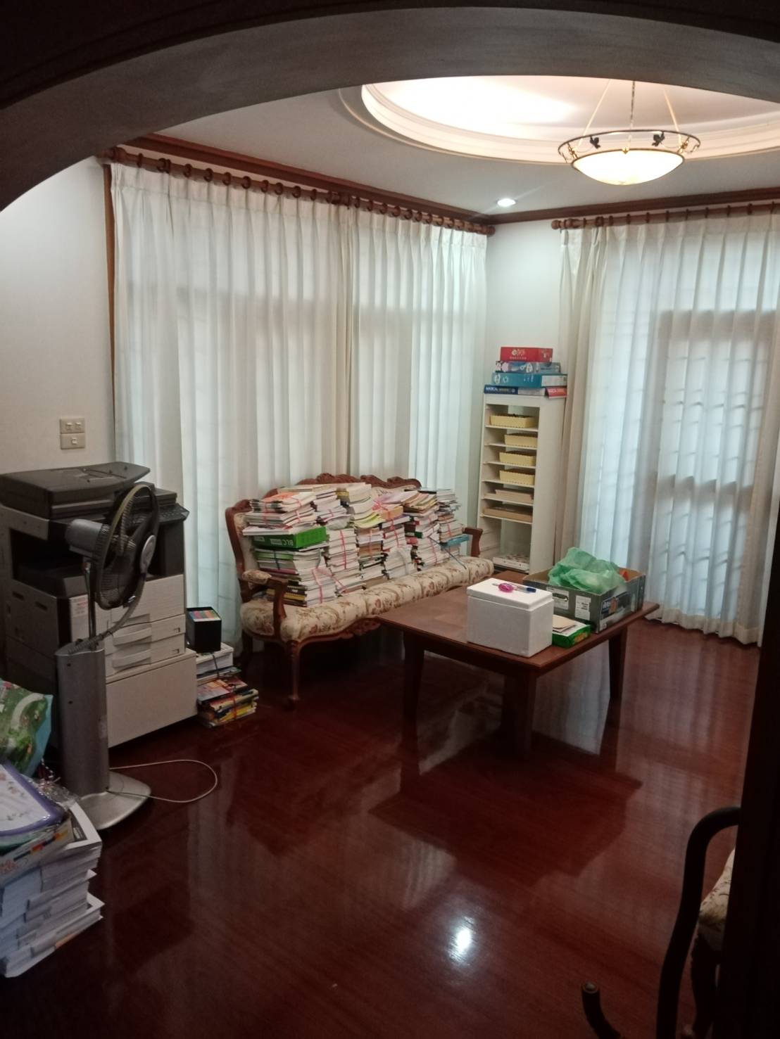 ขาย / ให้เช่าบ้านเดี่ยว 2 ชั้น ติดถนนพุทธมณฑล สาย 1 หมู่บ้านมหาดไทย 1 ขนาด 101 ตรว 4 ห้องนอน 5 ห้องน้ำ