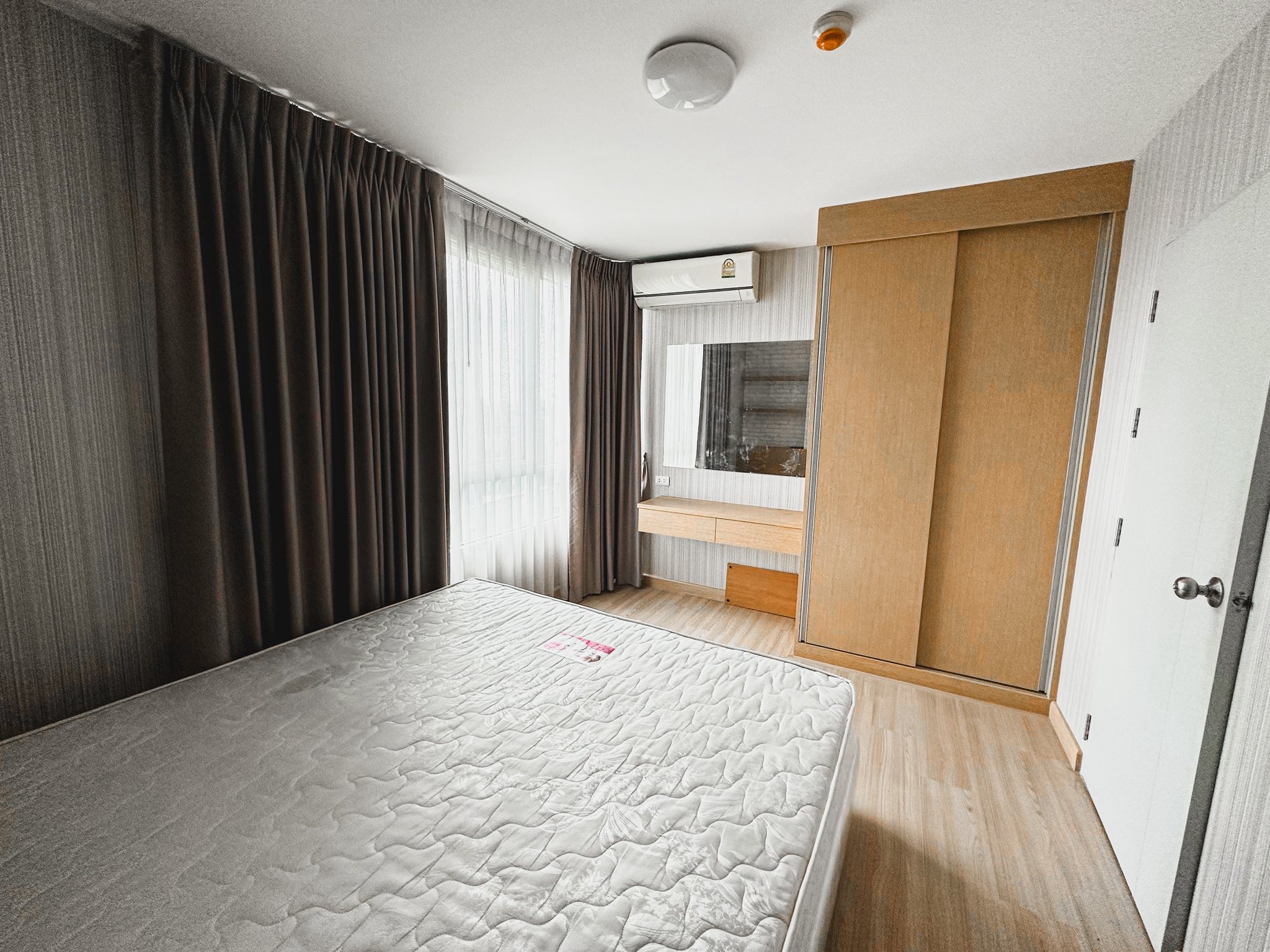 ให้เช่า! Rill Condo หลักหก – คอนโดห้องมุม แต่งครบ ติดรถไฟฟ้าสายสีแดง